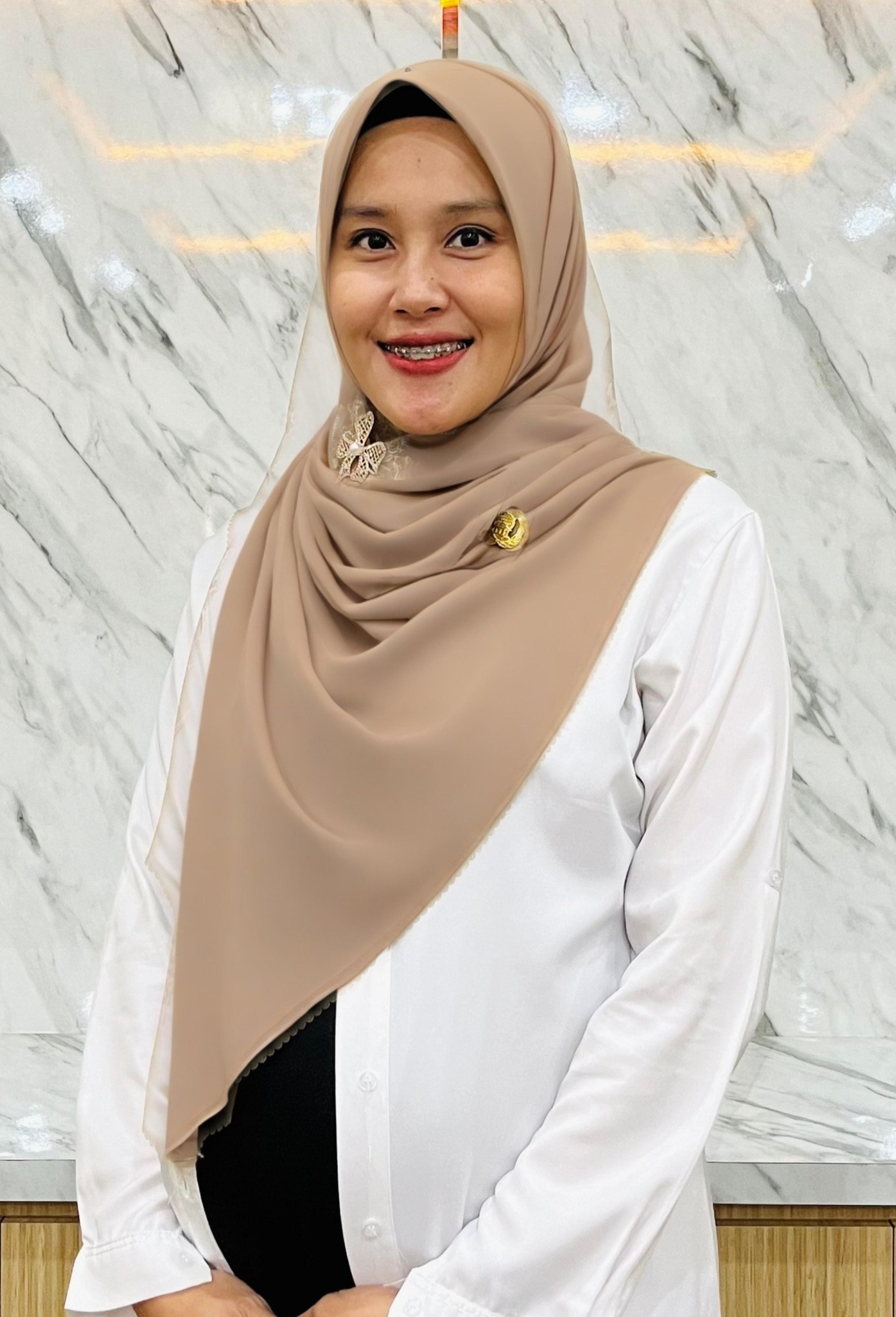 LUCIANA WULANDARI, S.STP, MM
